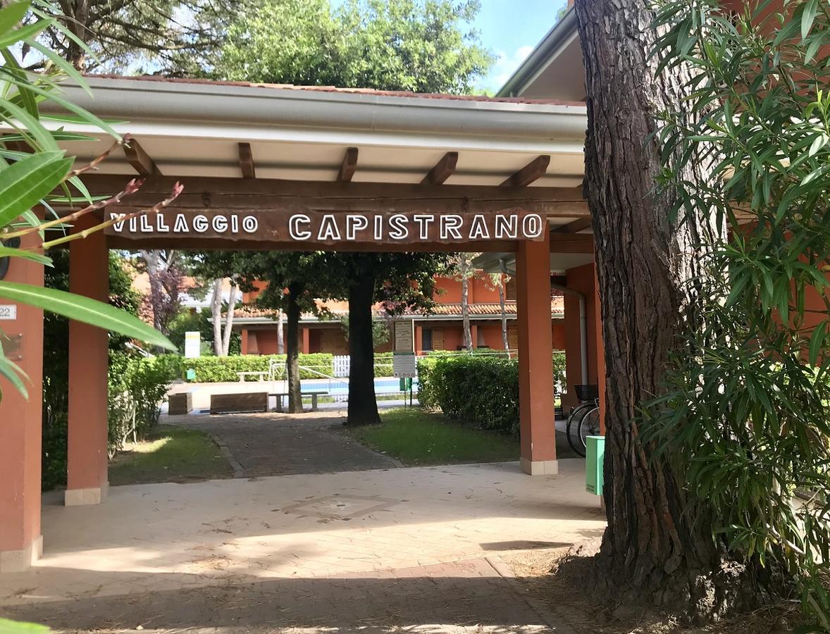 Villaggio Capistrano Бибионе Экстерьер фото